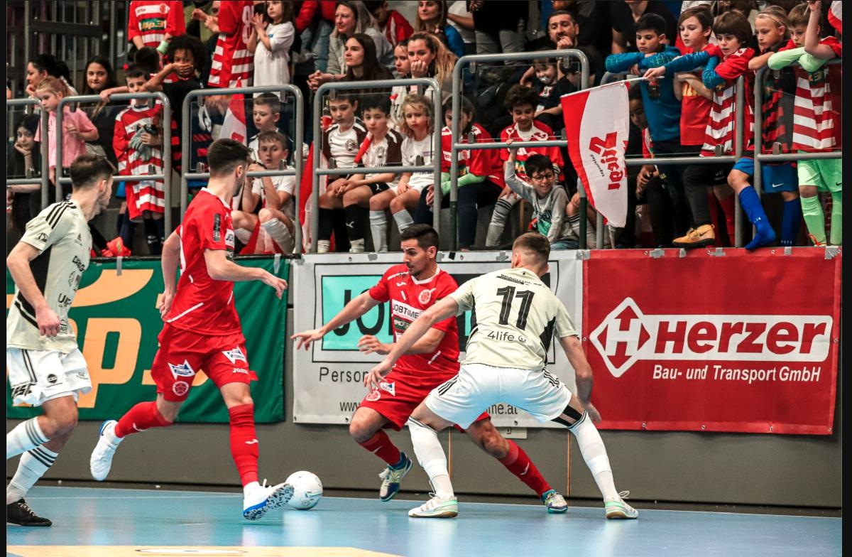 Spielszene von Stella Rossa im Futsal-Match